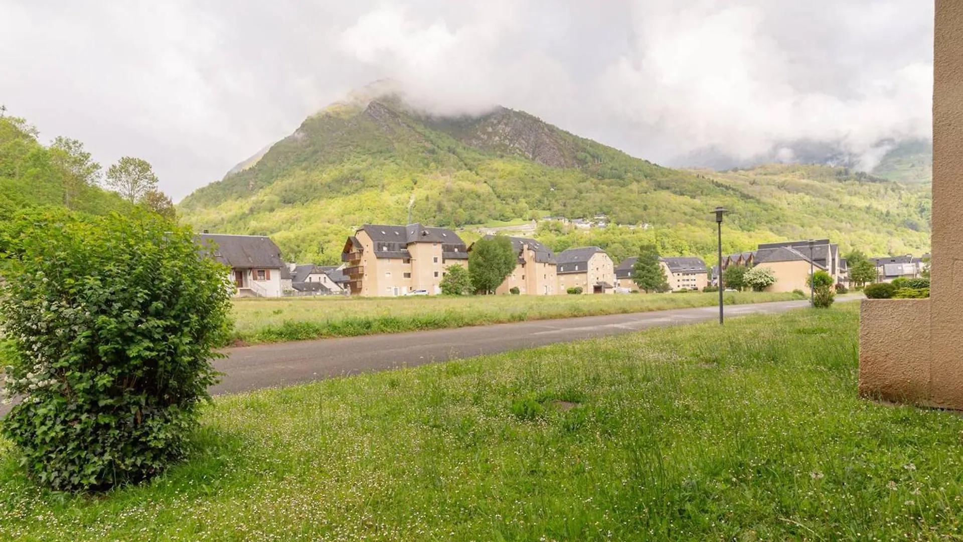 شقة Appartement 6 Pers. Au Coeur De St-Lary - Fr-1-296-517 سانت لاري سولون فرنسا